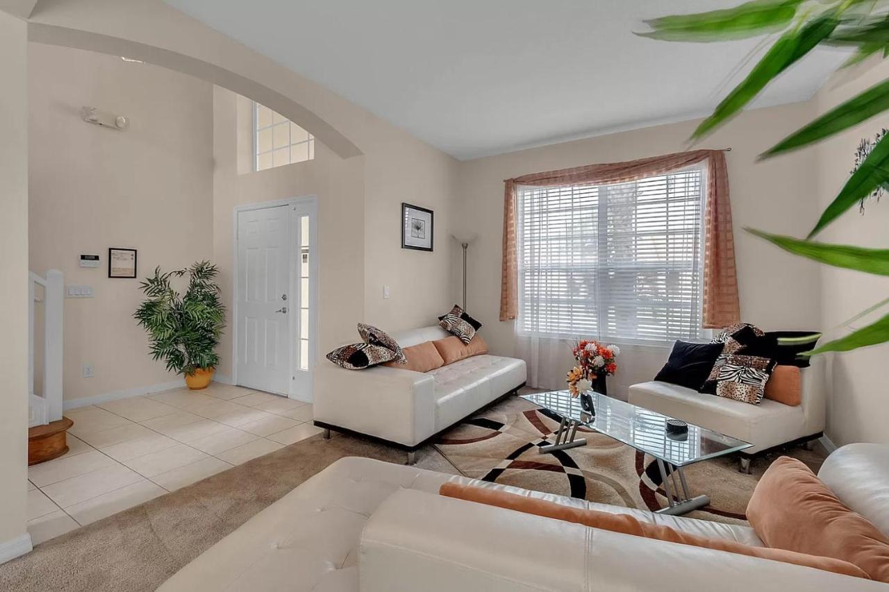 Serene Refuge Share House With Other Guests ดาเวนพอร์ต ภายนอก รูปภาพ