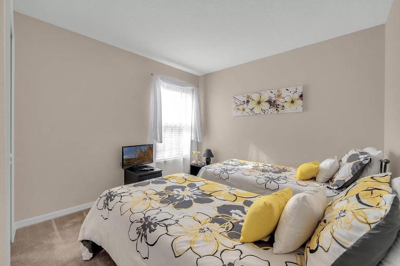 Serene Refuge Share House With Other Guests ดาเวนพอร์ต ภายนอก รูปภาพ